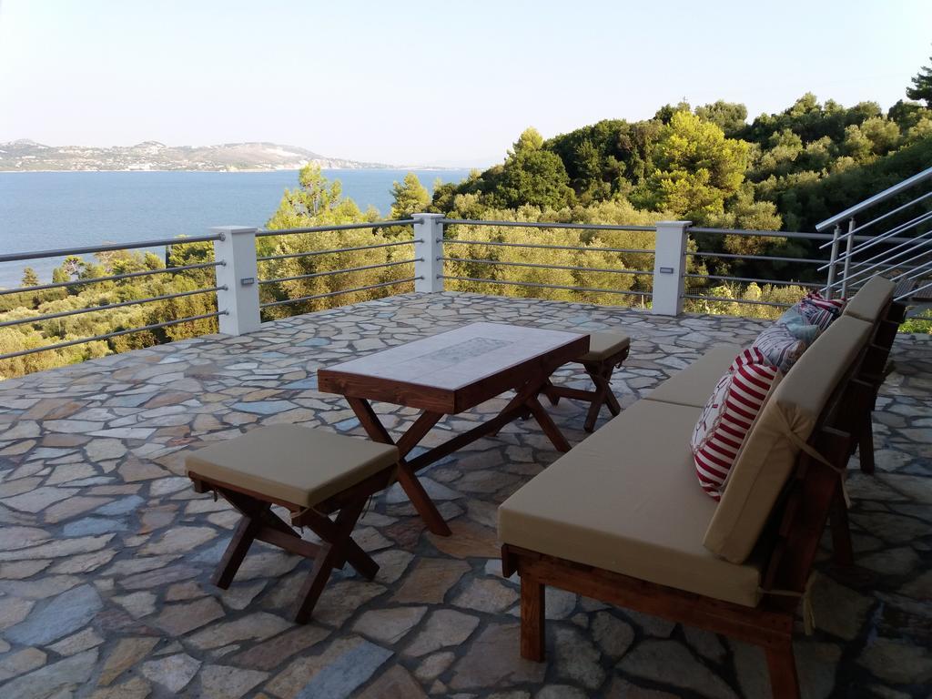 Loggos View Apartments Lixouri Bagian luar foto